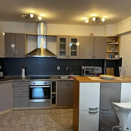 Kanna Apartments-grand Center - Free Parking アパート *